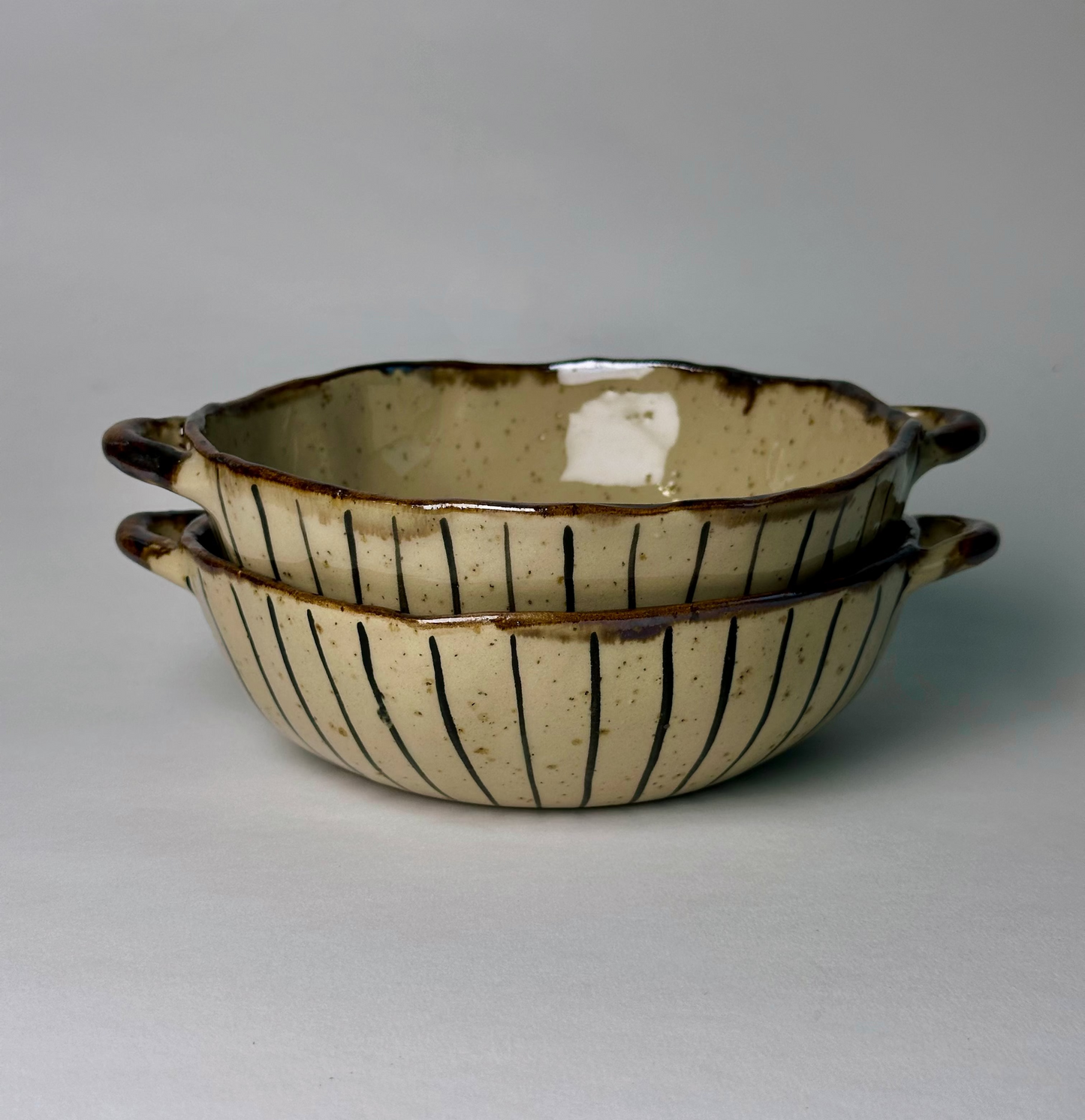 Miska czarne paski Oliwka